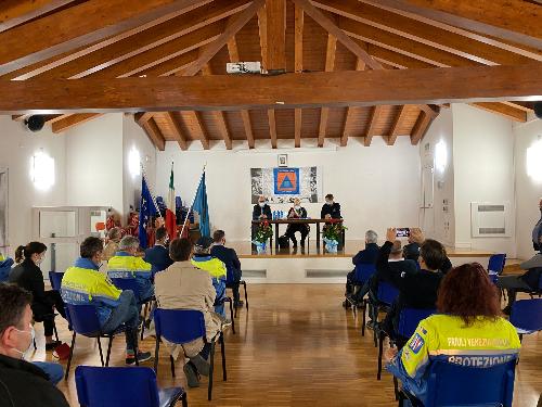 Un'immagine della sala che ha ospitato l'incontro sulla Protezione civile, a Bicinicco. 
